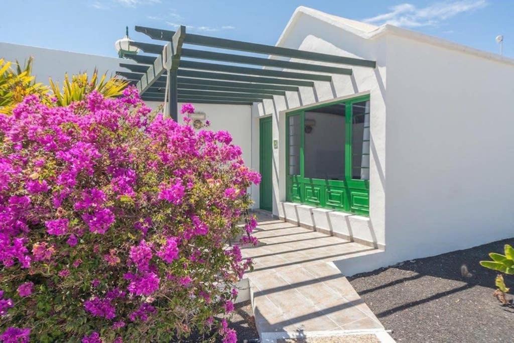 Bandama 14! 2 Bedroom Newly Renovated Bungalow, Los Pocillos, Puerto Del Carmen. Puerto del Carmen  Eksteriør bilde